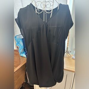 Ro & De Top Size Medium